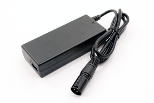 Încărcător bicicletă electrică 36V 1.8A (pentru acumulator Li-ion ) VLC545232 Încărcător bicicletă electrică 36V 1.8A (pentru acumulator Li-ion ) VLC545232